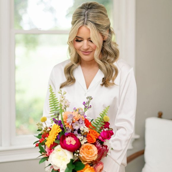 Meet your Posher, Haley - Picture 2 of 3